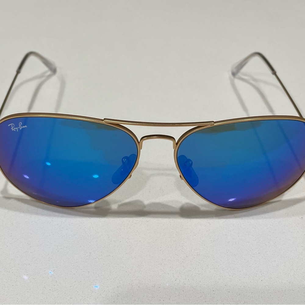 Blue Ray ban Aviators